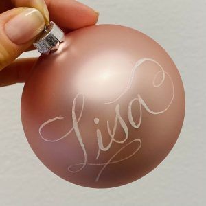 amano_kalligraphie_kugeln-personalisiert_rosa_name